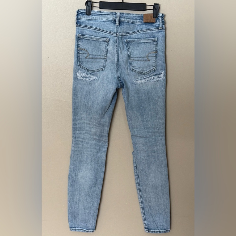 American Eagle Distressed Skinny Jeans - Size 8 Regular